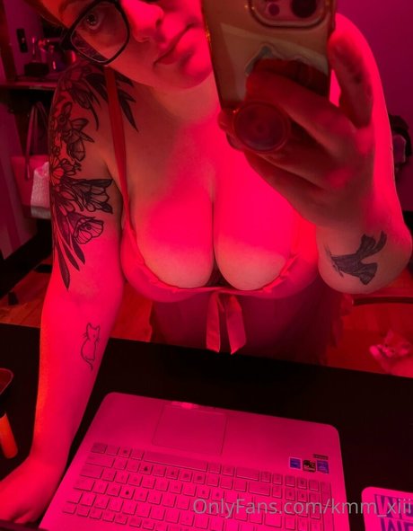 kmm xiii nude pornstar pics