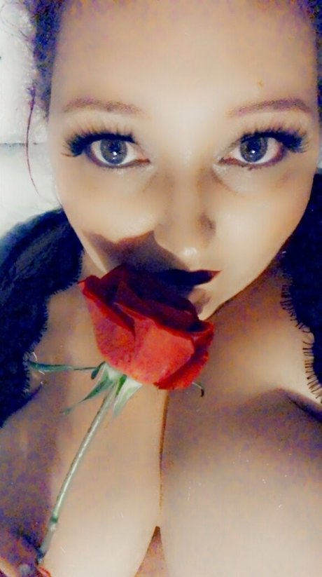 curvyqueenpromo free star picture