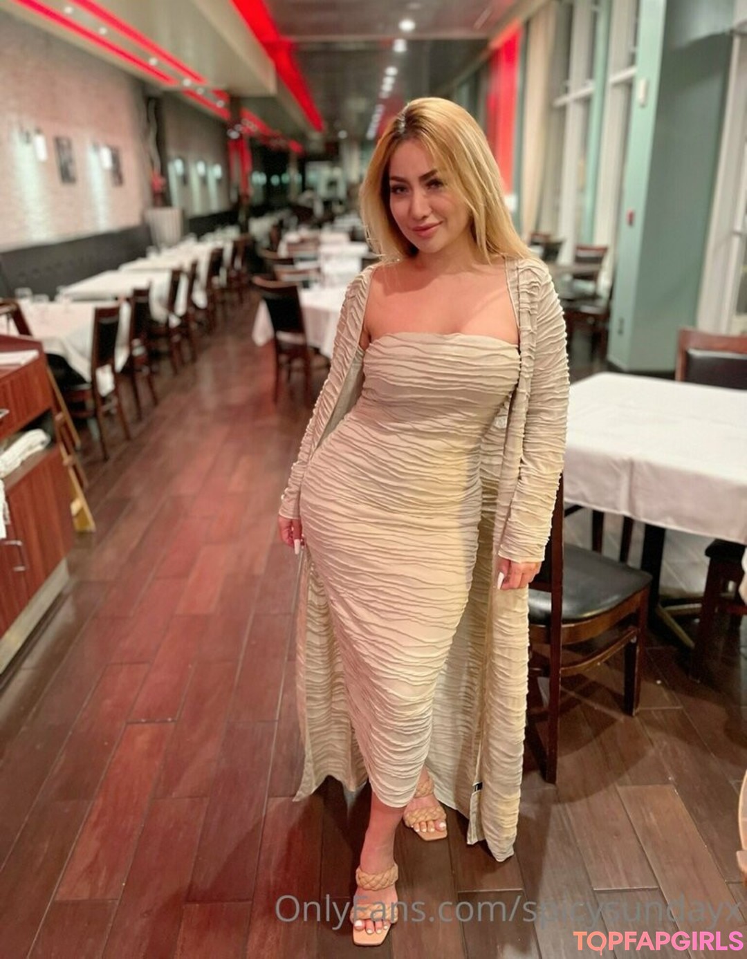 spicysundayx pornographic star archive