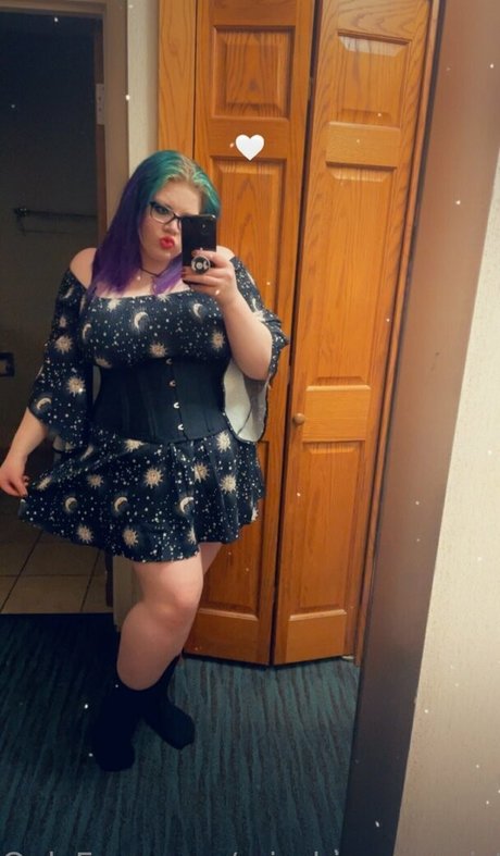 mischievousmisty exclusive actress photo