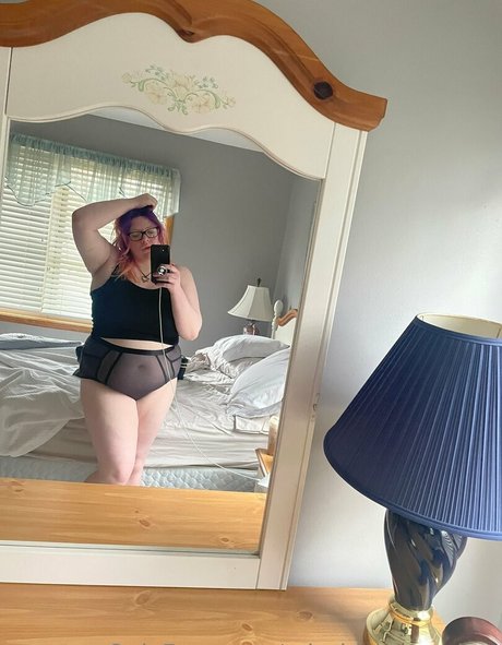 mischievousmisty erotic model images