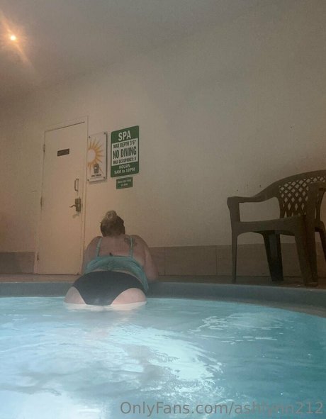 ashlynn212 star porn pic