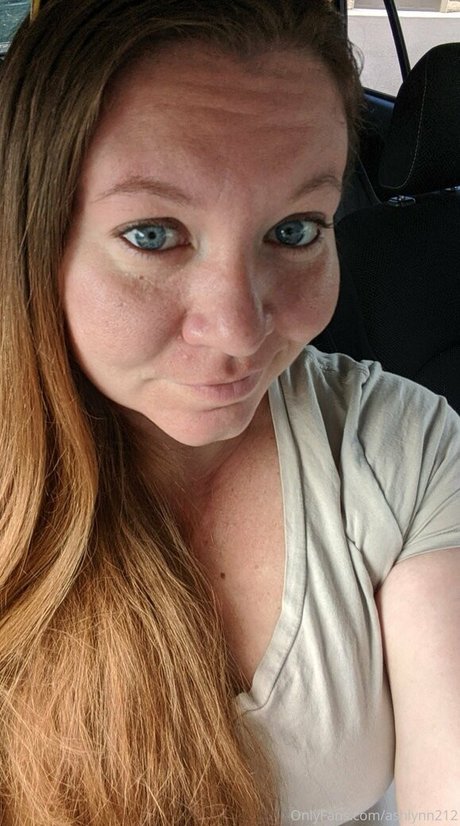 ashlynn212 nude star picture