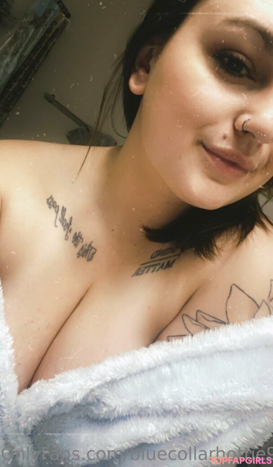 bluecollarhottie98 naked model pictures