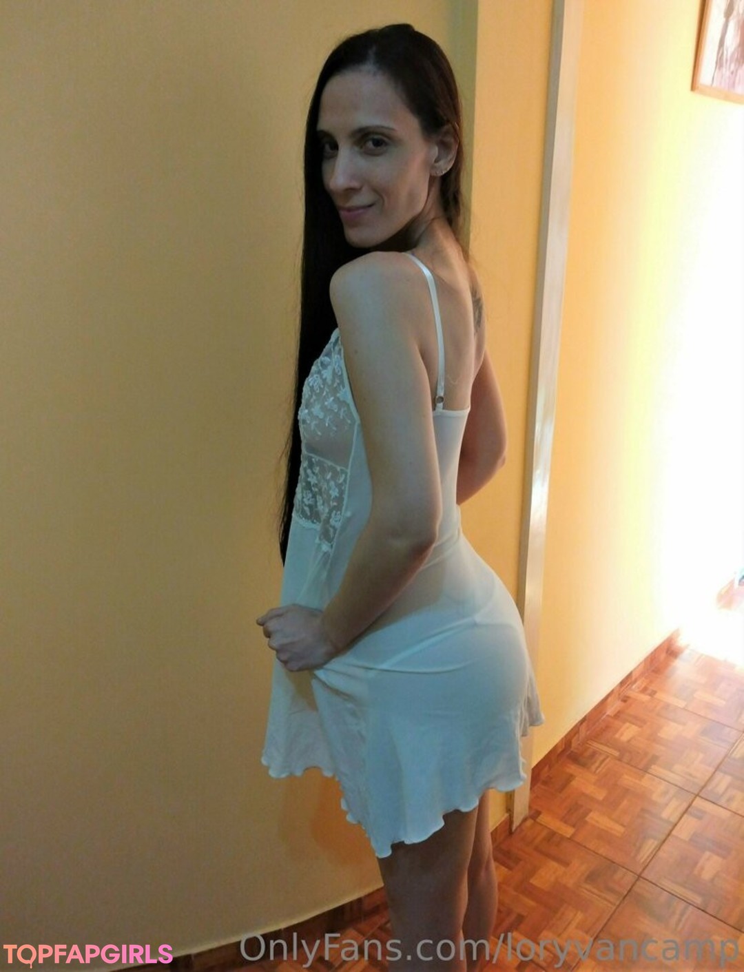 loryvancamp naked pornstar archive