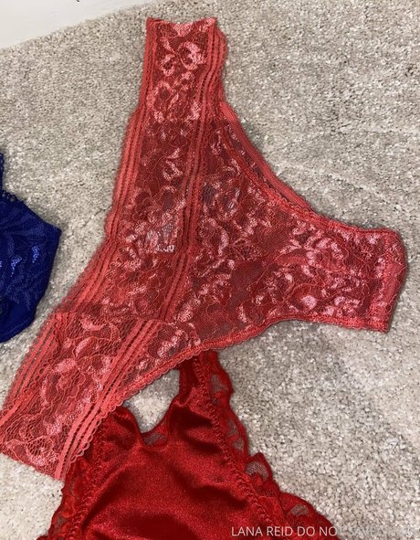 skinny brunette onlyfans free pic