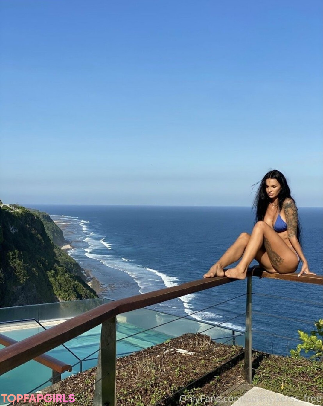 sunny free naked actress images
