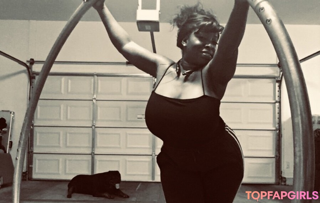 curvy kitty onlyfans porn photos