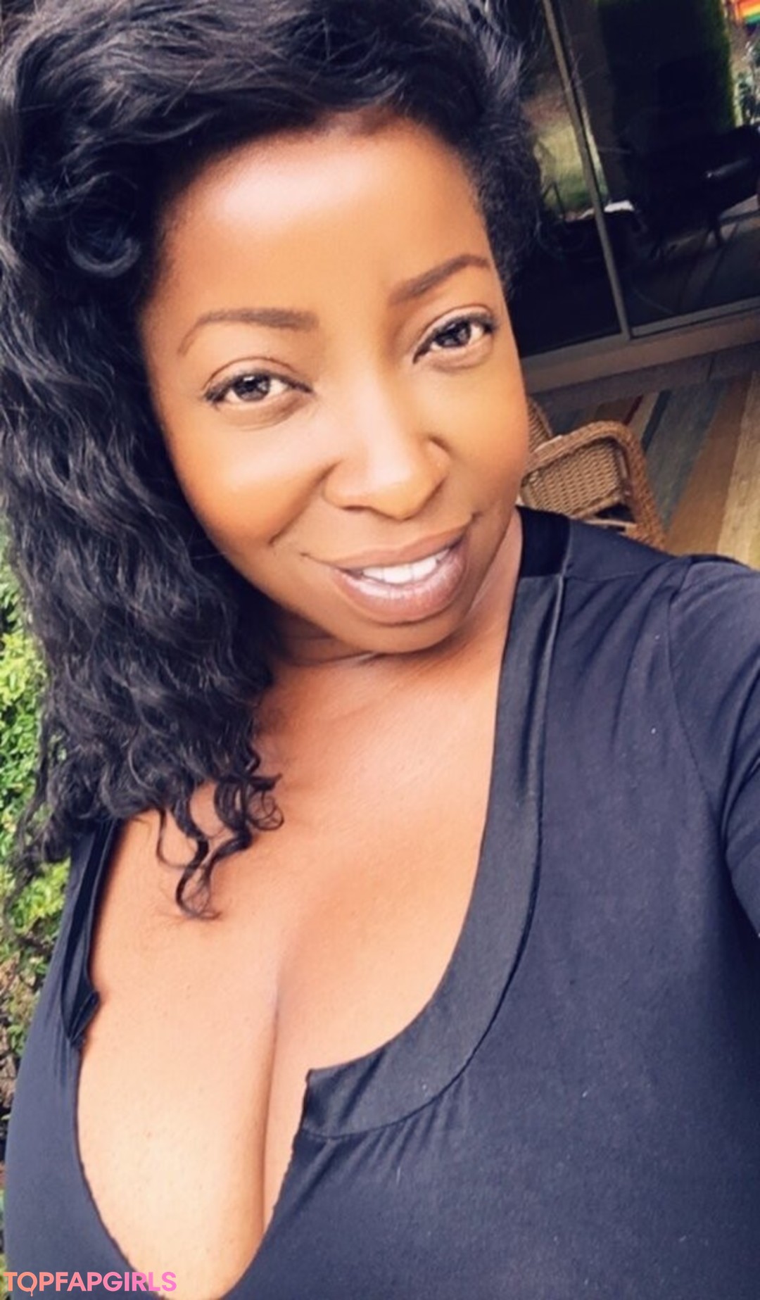 vanessablue top profile image