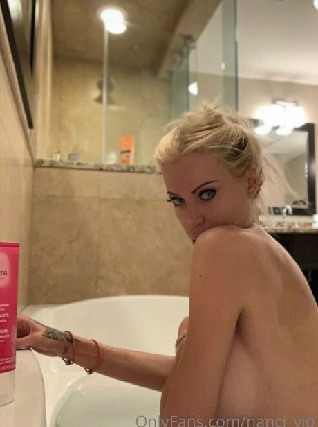 sonicfostervip pornstar nude photos