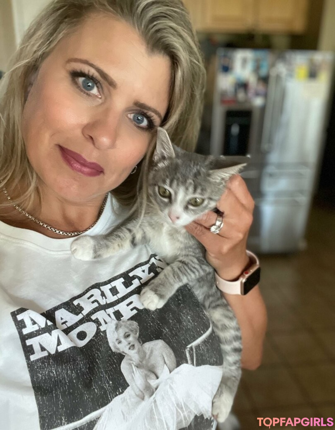 lesbian fuck onlyfans art porn image