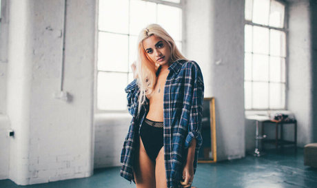 latina teen pussy onlyfans top picture