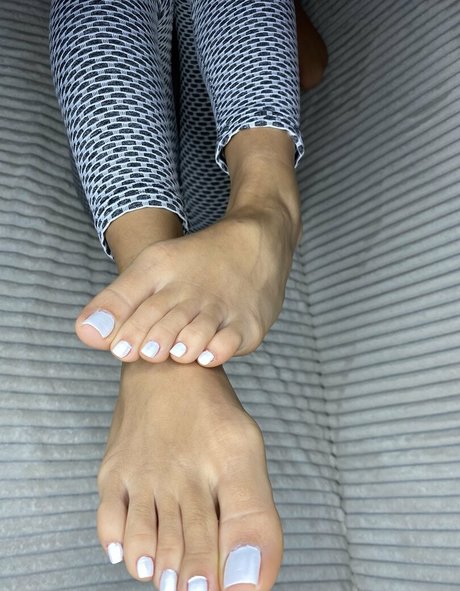 non onlyfans erotic images