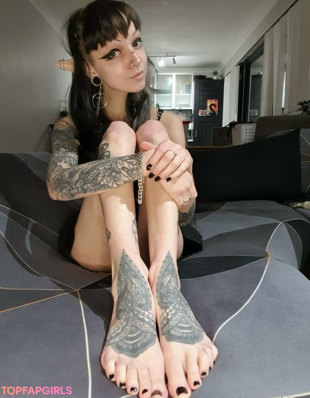 vi0let night adult star gallery