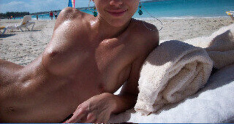 AnnaLynne McCord hot model gallery