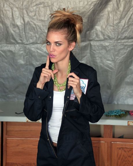 AnnaLynne McCord profile image