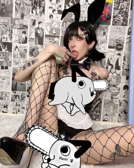 Putrid beautiful model photo