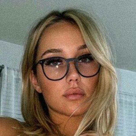 pierced onlyfans beautiful nude galleries