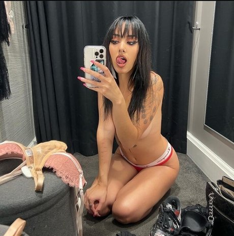 Akasha Collins pornstar sexy image