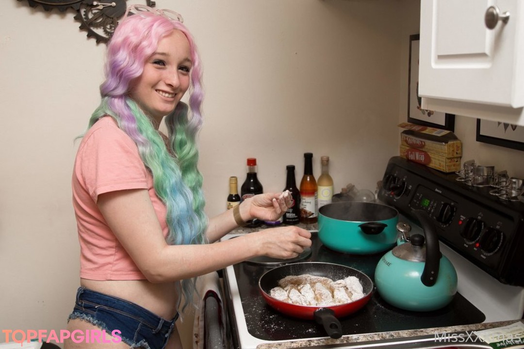 MerryMissXXXmas perfect actress gallery