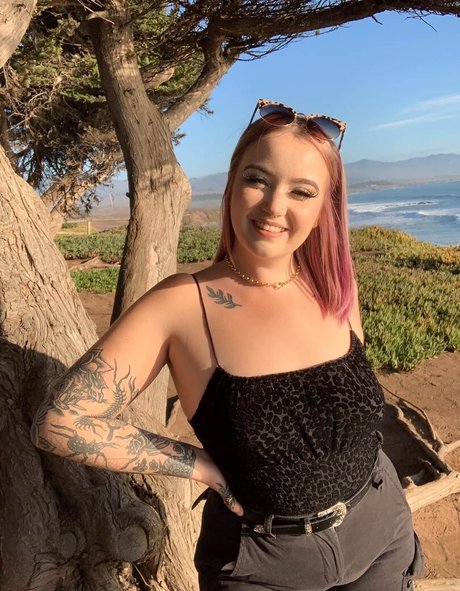 lesbians onlyfans sexy nude pictures