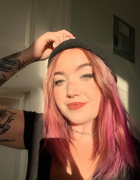 twerk onlyfans art nude photo