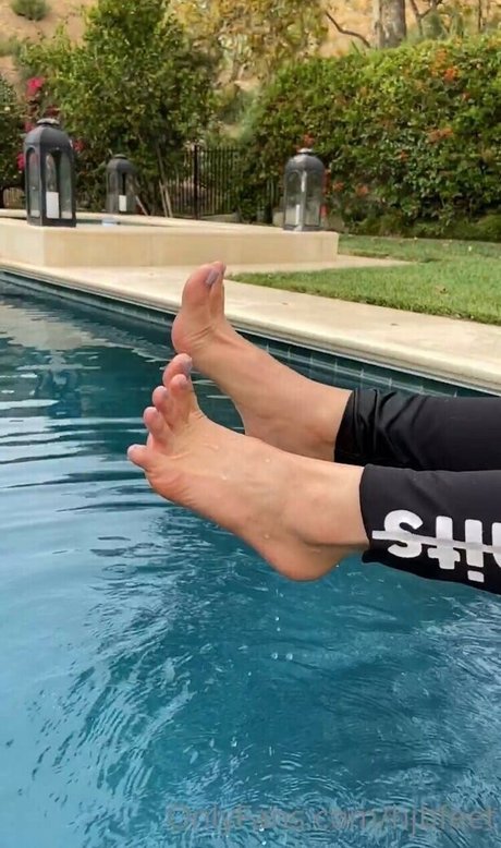 Sher Arar star nudes pictures