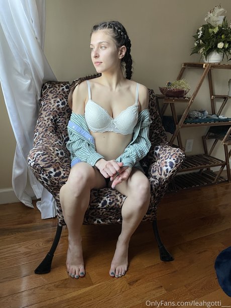 busty bbw onlyfans naked images