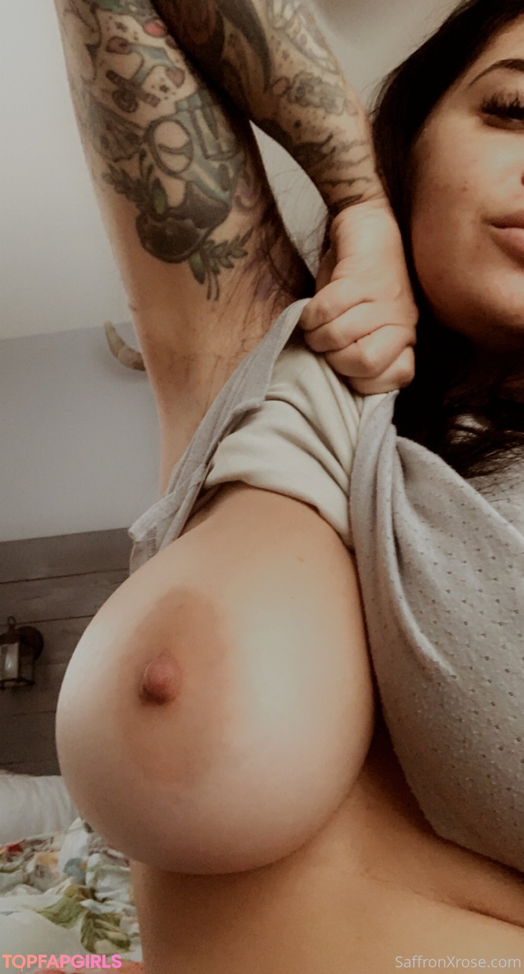 mommy milker saffron porn model pictures