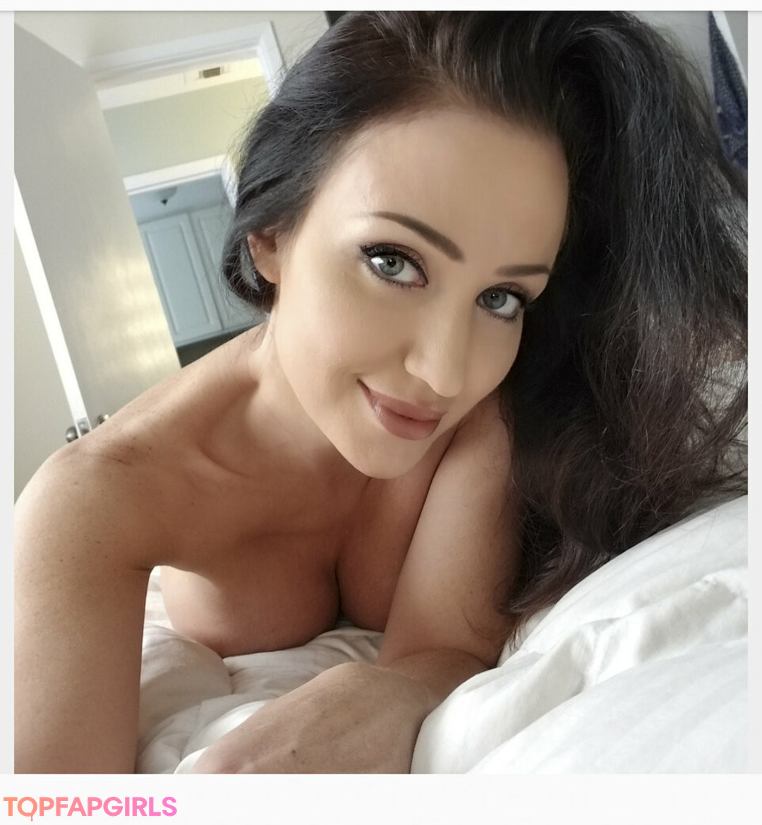 Angela Sommers naked star images