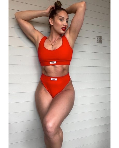 Lisa Mason erotic model galleries