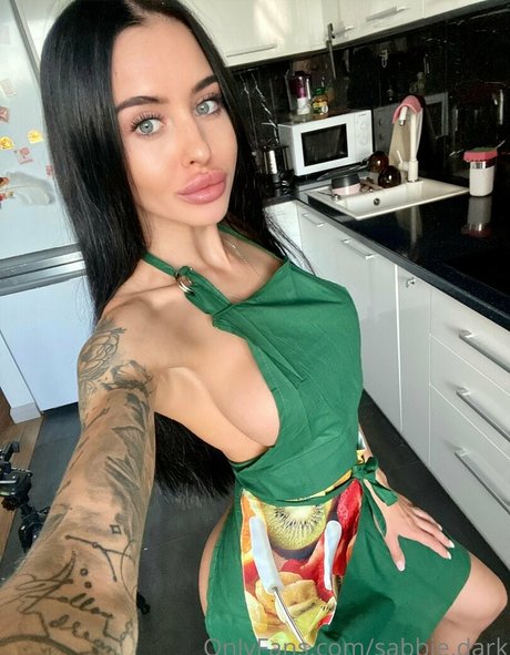 sabbie dark nice model img