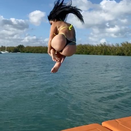 Alysia Magen pornographic actress pic