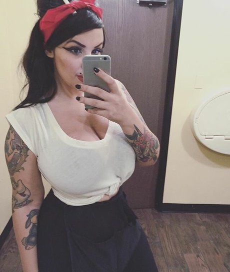 Bailey Arber star exclusive images