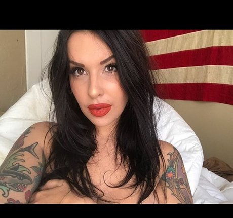 Bailey Arber naked star galleries