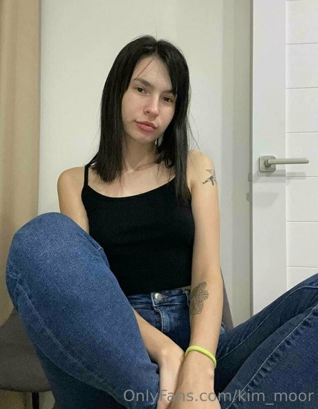 Kim Moor model perfect picture