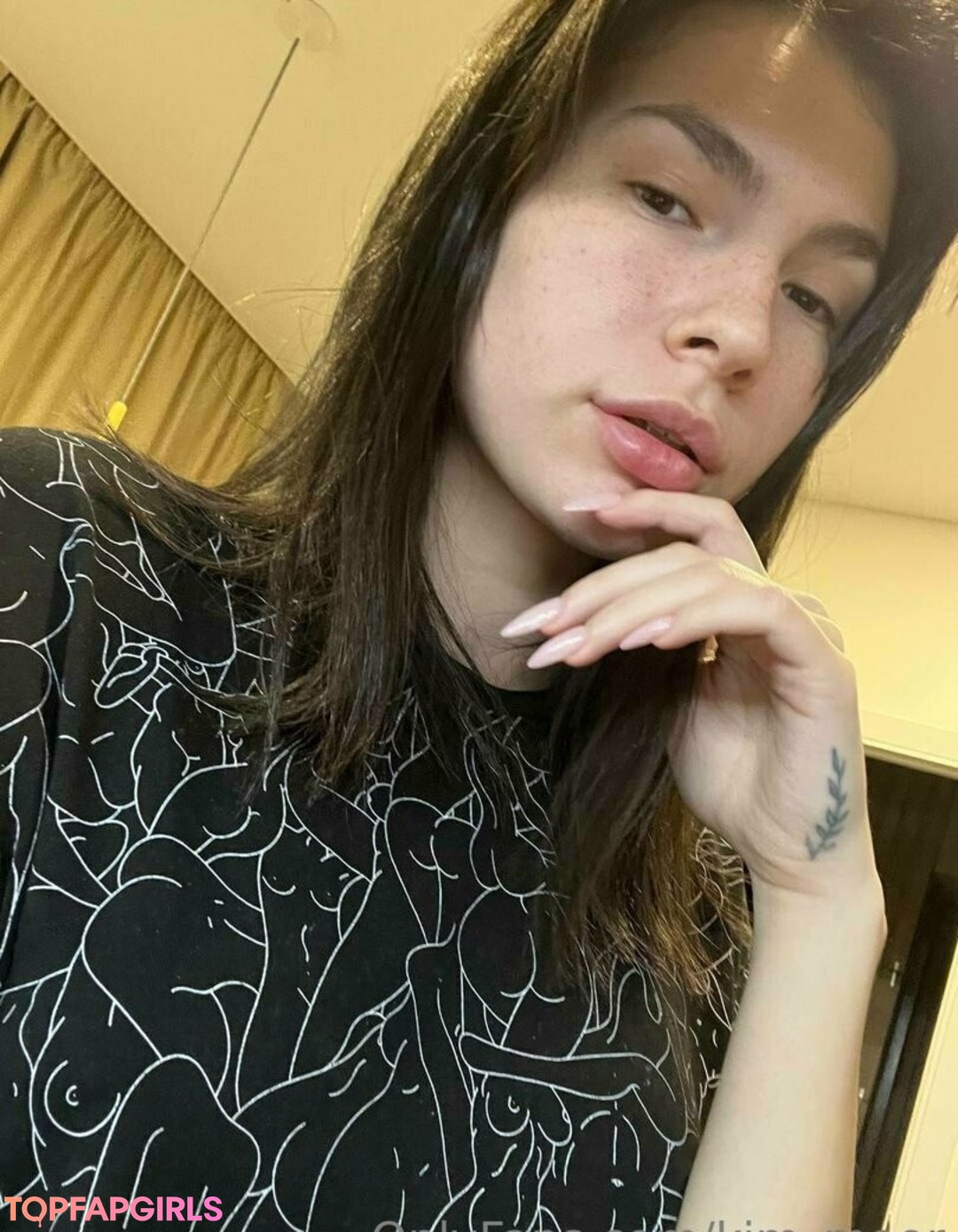 Kim Moor nude actress gallery
