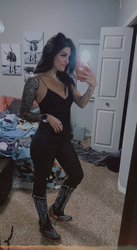 kyls 97 pretty model image