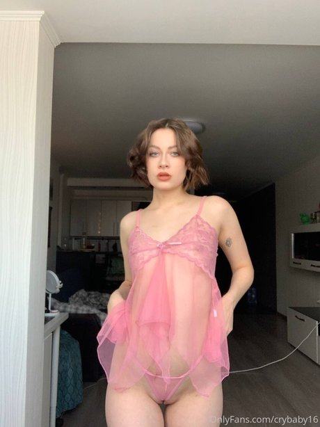 crybaby16 hot pornstar image