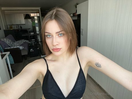 amateur asian onlyfans hot nude pic