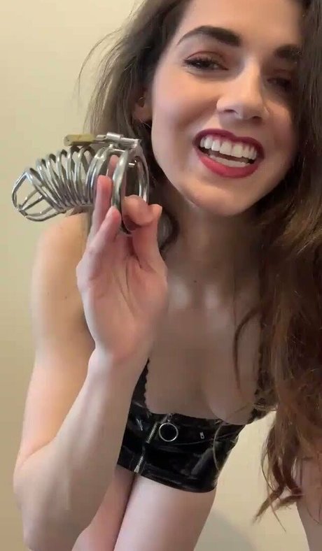 xoPrincessPetra pornstar hot archive