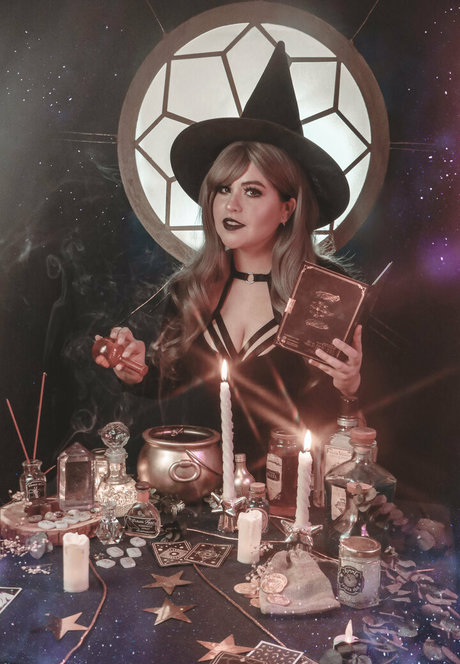 blonde midget onlyfans free nude galleries