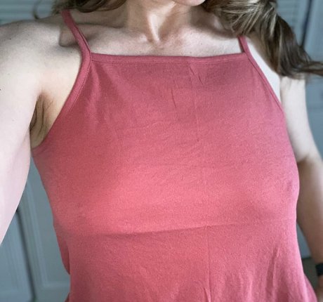 Emily Sequoia beautiful model pic