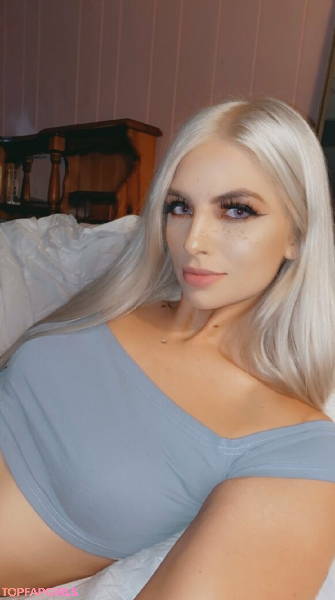 Skyllar selene model sex image