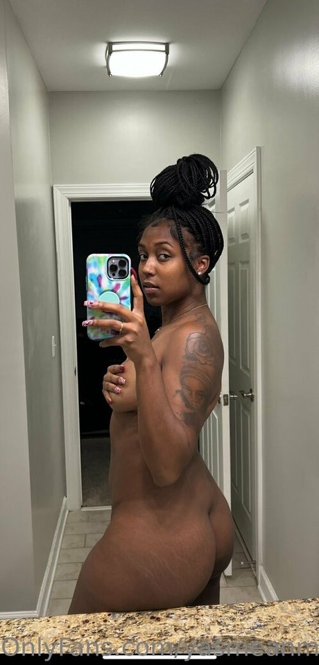 Yassssssss model erotic pics