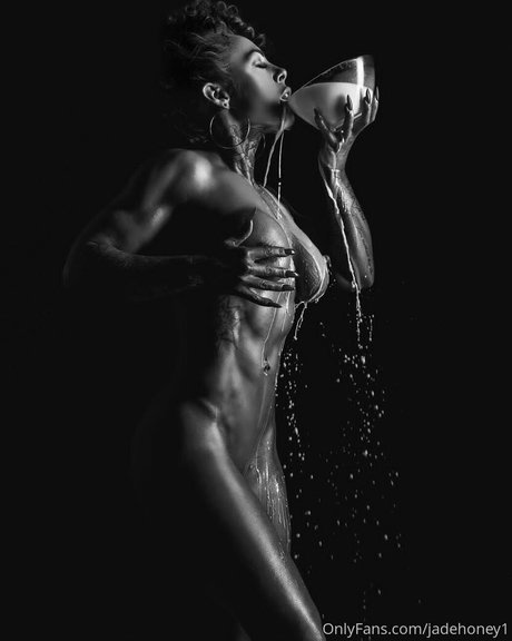 Jade Honey model exclusive photo