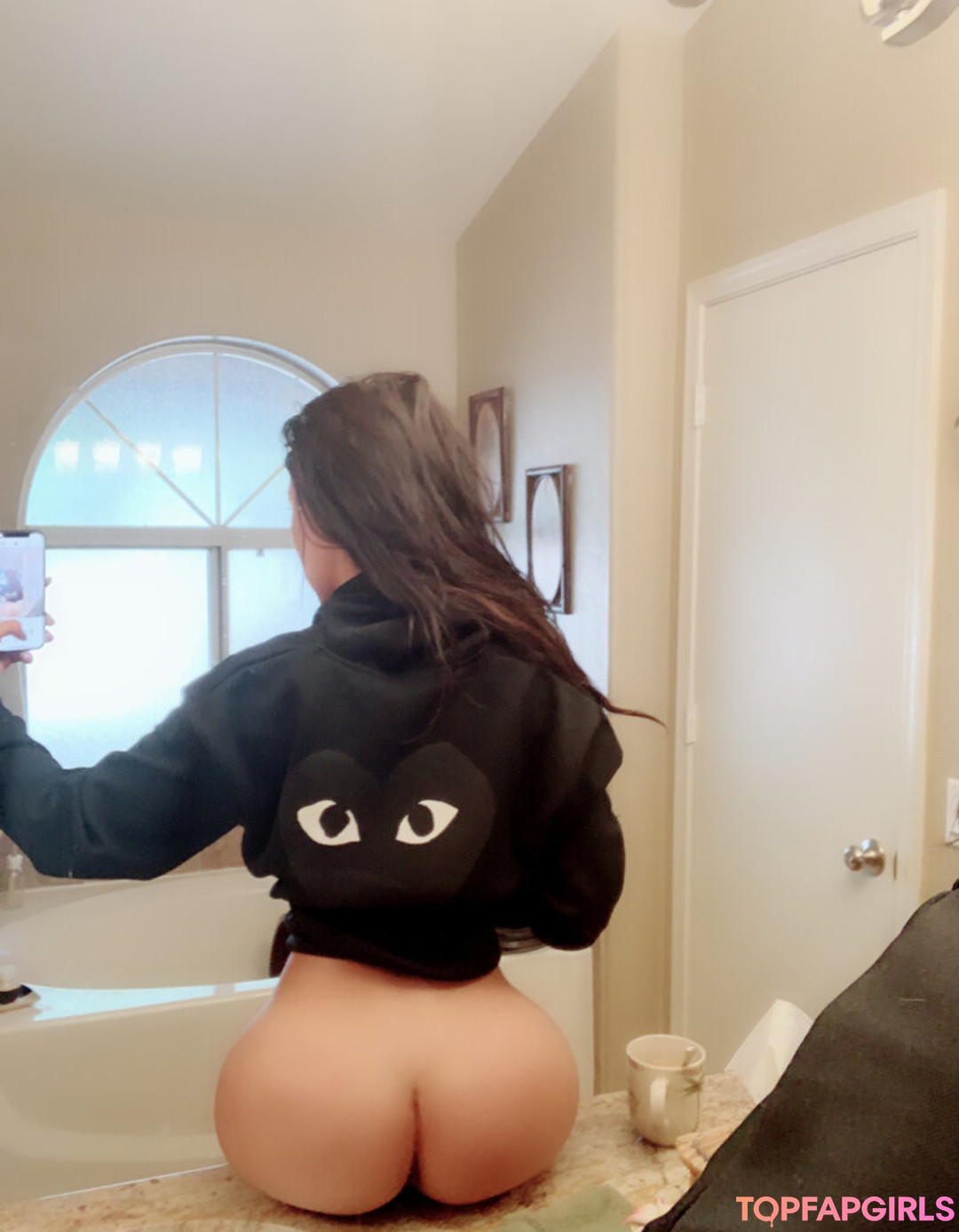 Amia Miley porn star img