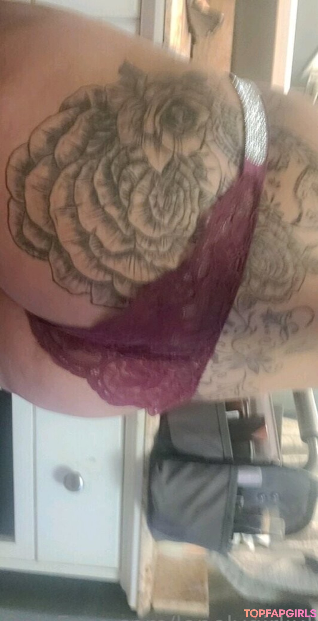 Lonelygirljules top profile image