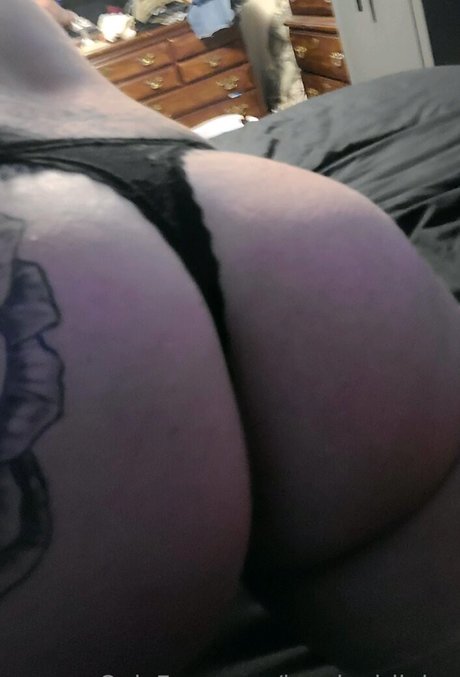 Lonelygirljules model naked pictures