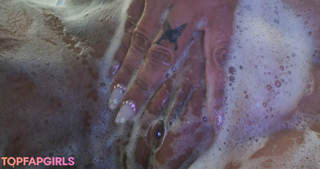 Lonelygirljules star xxx photos